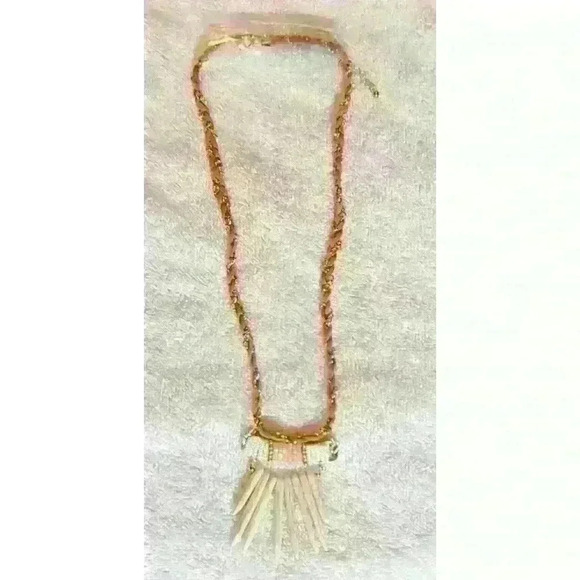 Jewelry - 🍁4/$15🍁 Long gold Necklace!